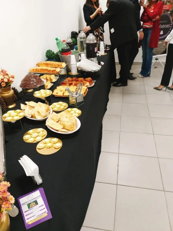 Serviço de buffet café da manhã